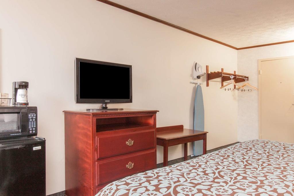 Schenectady Inn Extérieur photo